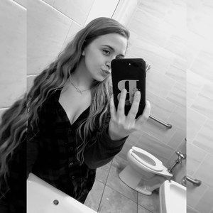 Meet your Posher, Brittani